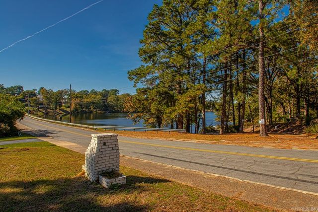 3111 Lakeview Road, North Little Rock, AR 72116