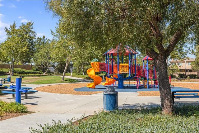 28399 Northmoore Place, Menifee, CA 92584