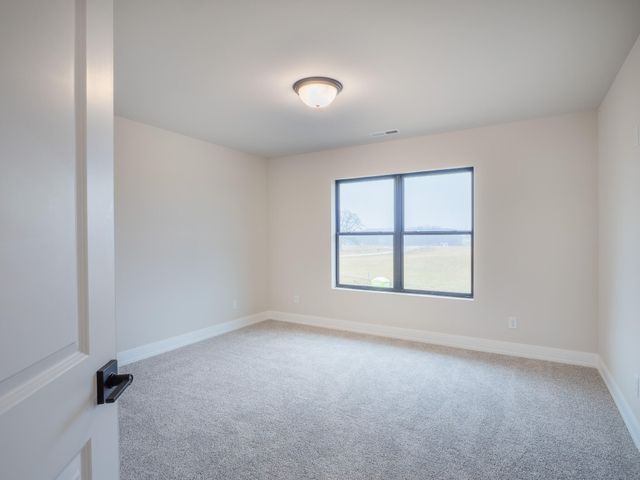 1759 Trailbrook Drive, Valparaiso, IN 46385