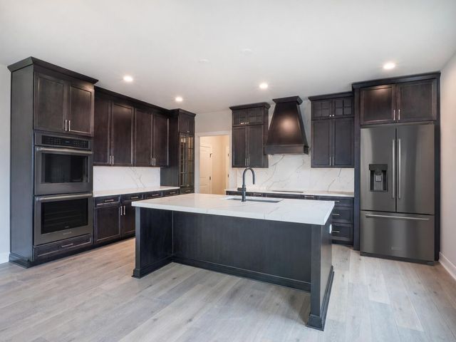 1759 Trailbrook Drive, Valparaiso, IN 46385