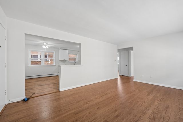 1921 S Harlem Avenue 1W, Berwyn, IL 60402