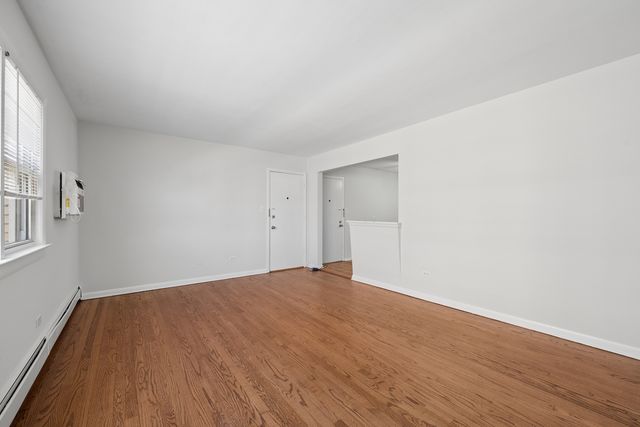 1921 S Harlem Avenue 1W, Berwyn, IL 60402