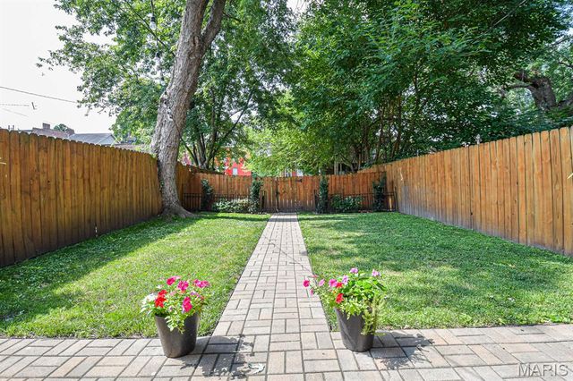 1932 Withnell Avenue, St Louis, MO 63118