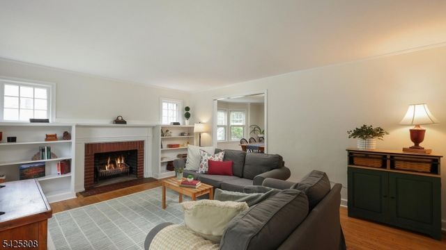 9 Hawthorne St, Cranford Twp., NJ 07016