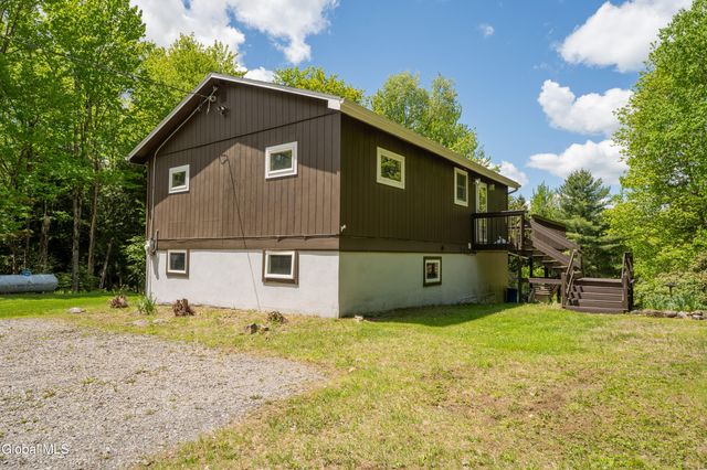 204 Gutha Road, Bleecker, NY 12078