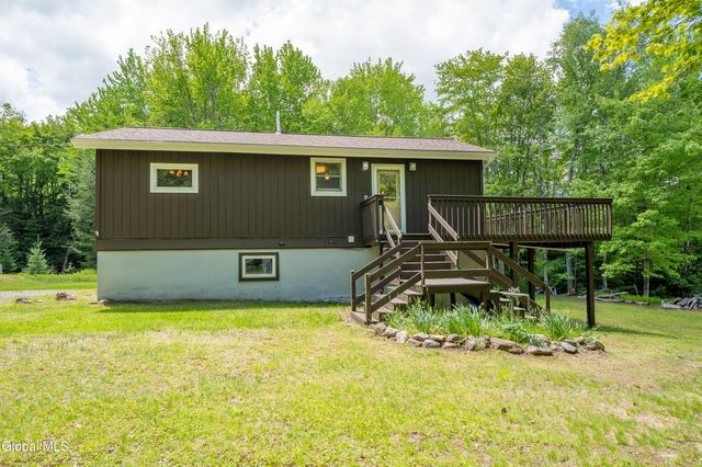 204 Gutha Road, Bleecker, NY 12078