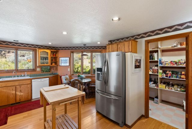 66001 Waldron Trail, Bend, OR 97703