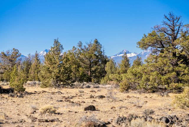 66001 Waldron Trail, Bend, OR 97703