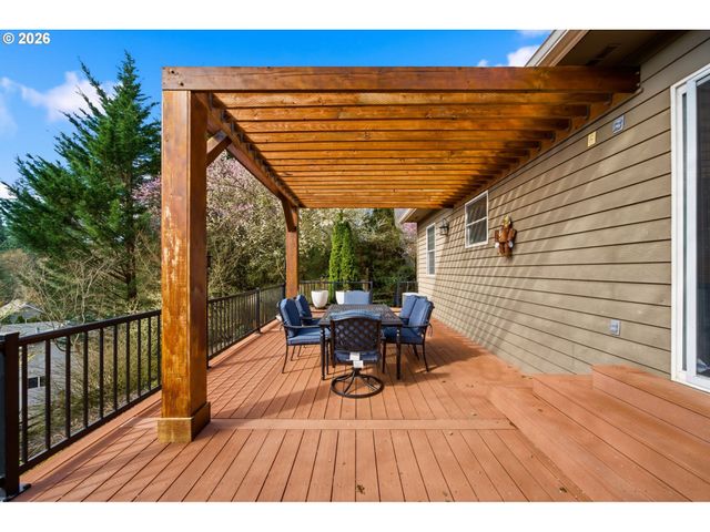 594 E 5TH St, La Center, WA 98629