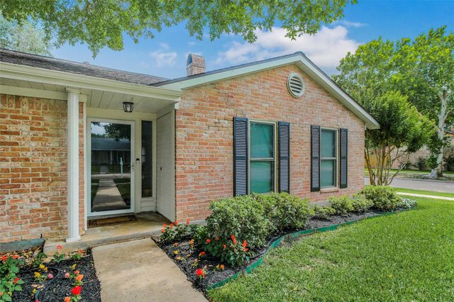 12731 Westhorpe Drive, Houston, TX 77077
