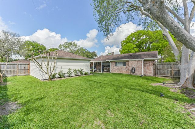 12731 Westhorpe Drive, Houston, TX 77077