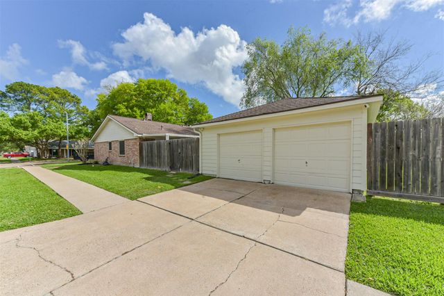 12731 Westhorpe Drive, Houston, TX 77077