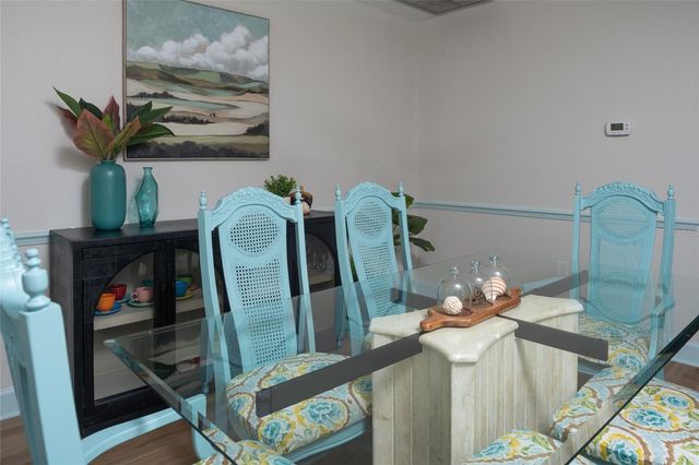 5005 CANTERBURY DRIVE, Sarasota, FL 34243