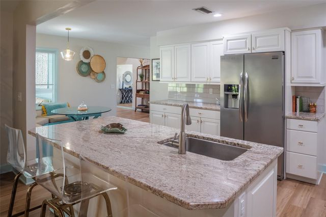 5005 CANTERBURY DRIVE, Sarasota, FL 34243