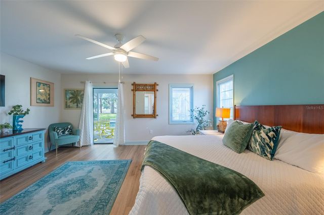 5005 CANTERBURY DRIVE, Sarasota, FL 34243