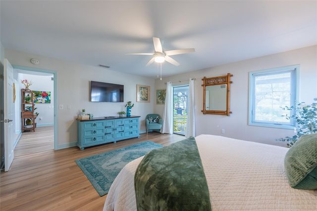 5005 CANTERBURY DRIVE, Sarasota, FL 34243