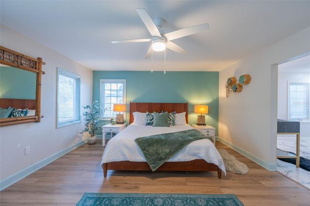 5005 CANTERBURY DRIVE, Sarasota, FL 34243