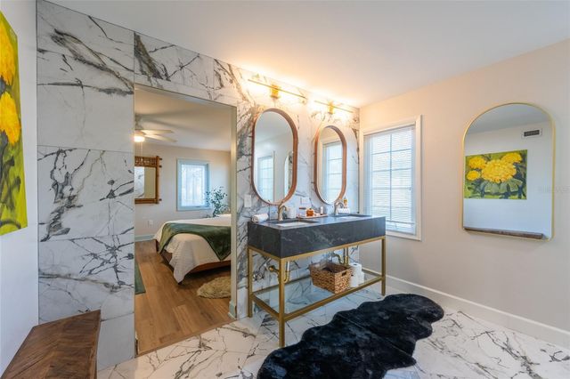 5005 CANTERBURY DRIVE, Sarasota, FL 34243