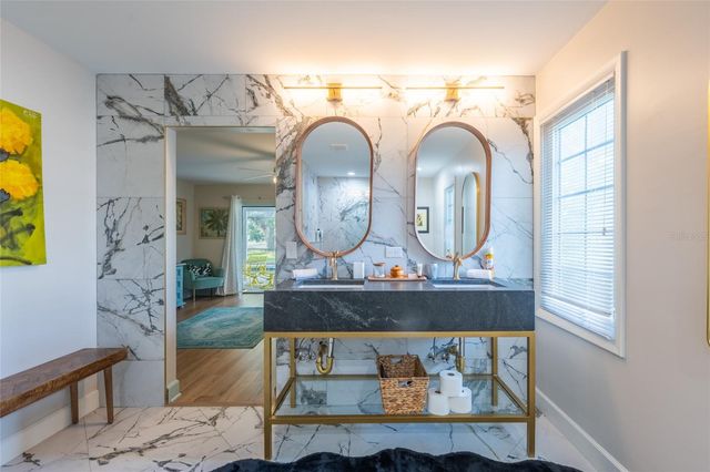 5005 CANTERBURY DRIVE, Sarasota, FL 34243