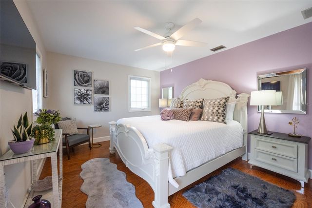 5005 CANTERBURY DRIVE, Sarasota, FL 34243