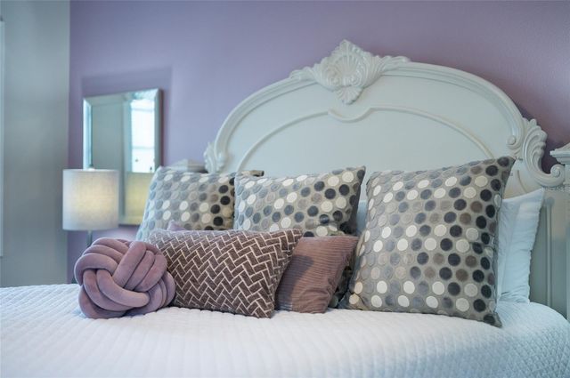 5005 CANTERBURY DRIVE, Sarasota, FL 34243