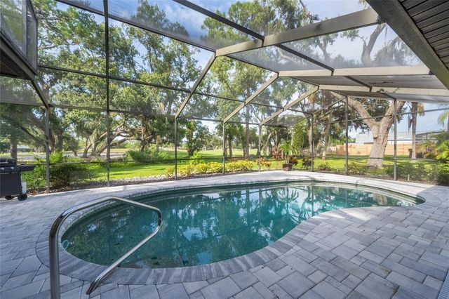 5005 CANTERBURY DRIVE, Sarasota, FL 34243