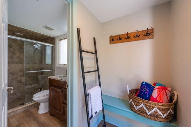 5005 CANTERBURY DRIVE, Sarasota, FL 34243