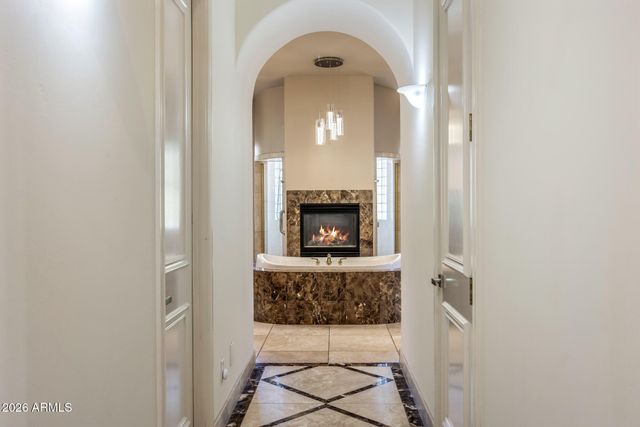 9310 E BRONCO Trail, Scottsdale, AZ 85255