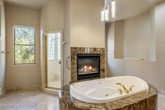 9310 E BRONCO Trail, Scottsdale, AZ 85255