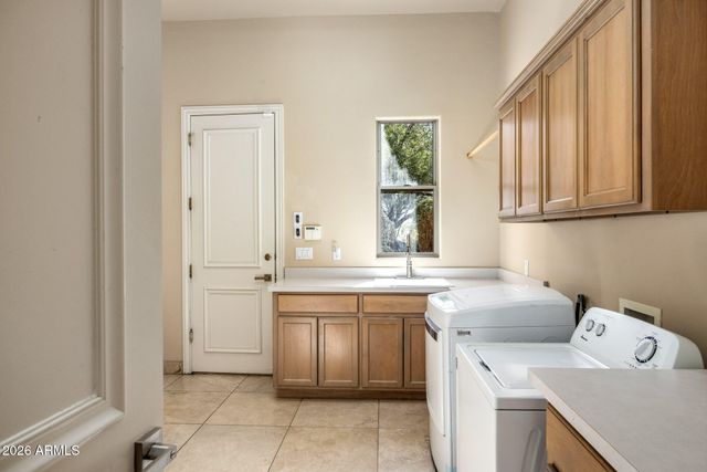 9310 E BRONCO Trail, Scottsdale, AZ 85255