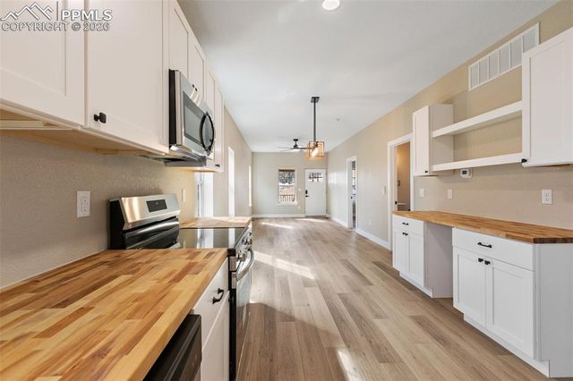 203 W Womack Avenue, Cripple Creek, CO 80813