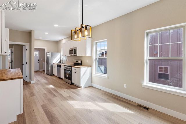 203 W Womack Avenue, Cripple Creek, CO 80813