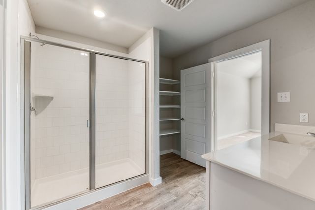 820 Lakeview Drive, Alvarado, TX 76009