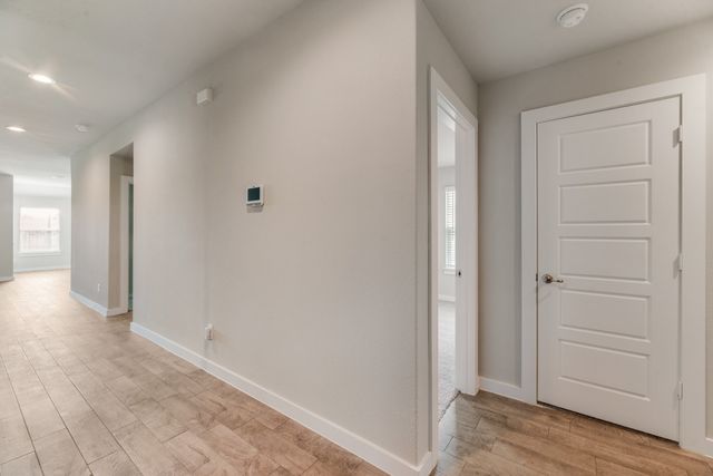 820 Lakeview Drive, Alvarado, TX 76009