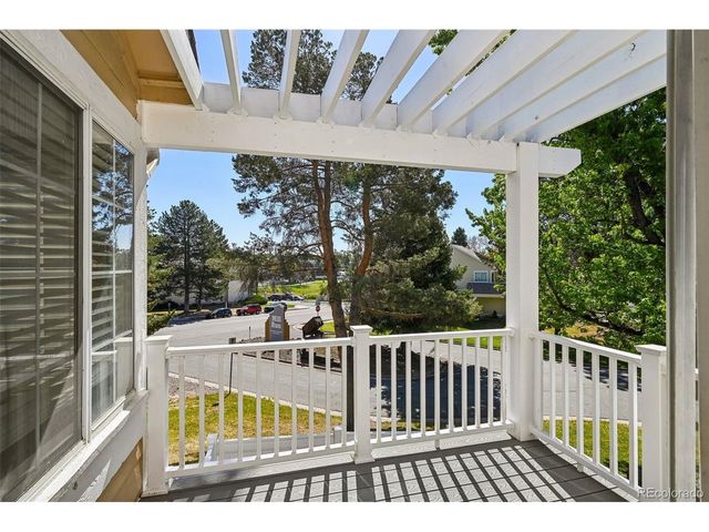3990 S Rifle Ct, Aurora, CO 80013