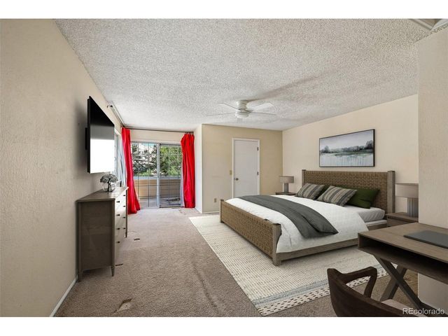 3990 S Rifle Ct, Aurora, CO 80013