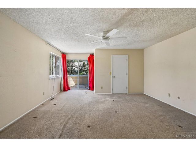 3990 S Rifle Ct, Aurora, CO 80013