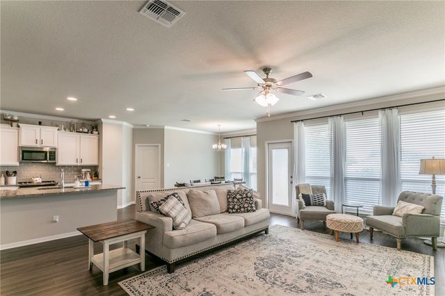 611 Hawks Shadow Drive, Temple, TX 76502