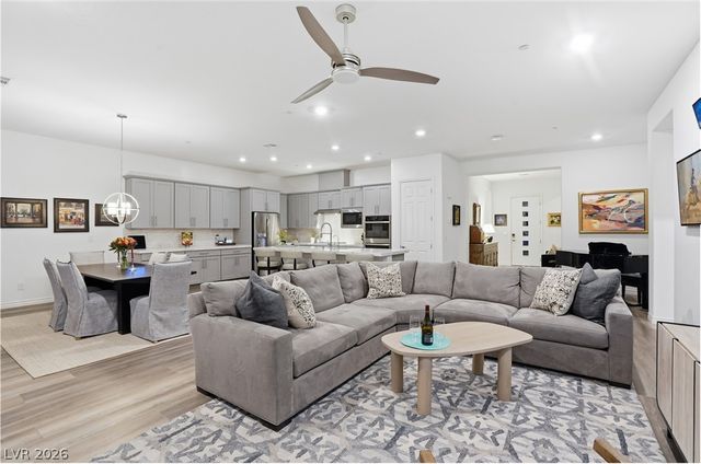 71 Reflection Bay Drive, Henderson, NV 89011