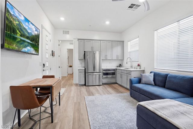 71 Reflection Bay Drive, Henderson, NV 89011