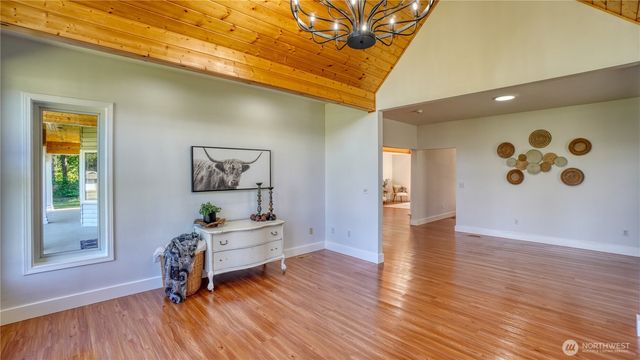 32010 71st Avenue Ct E, Eatonville, WA 98328