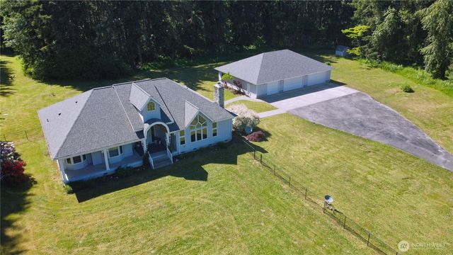 32010 71st Avenue Ct E, Eatonville, WA 98328