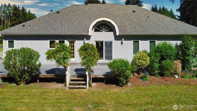 32010 71st Avenue Ct E, Eatonville, WA 98328