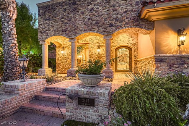 2845 Red Arrow Drive, Las Vegas, NV 89135