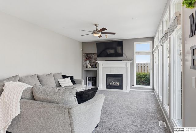 4305 N 163 Street, Omaha, NE 68116