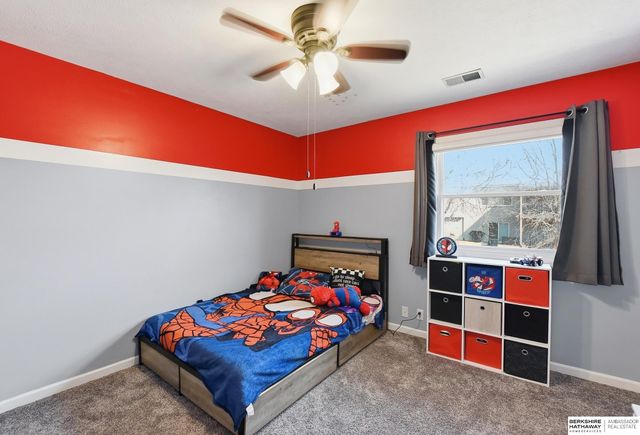 4305 N 163 Street, Omaha, NE 68116