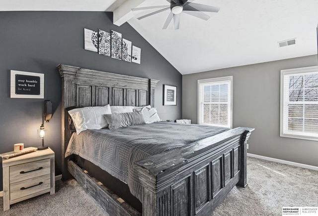 4305 N 163 Street, Omaha, NE 68116