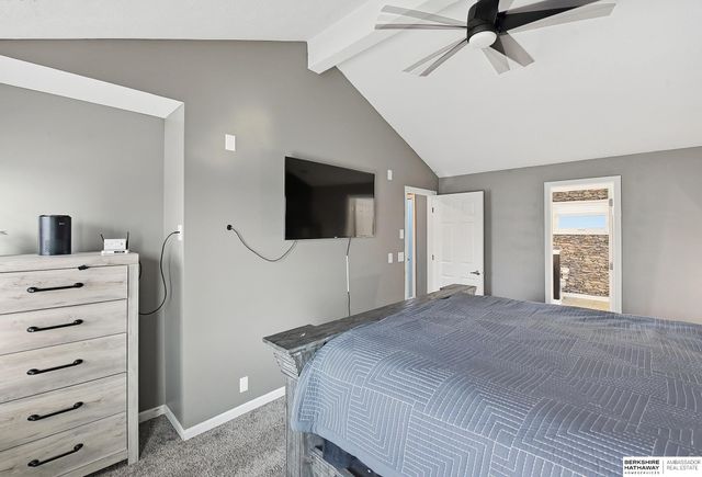 4305 N 163 Street, Omaha, NE 68116