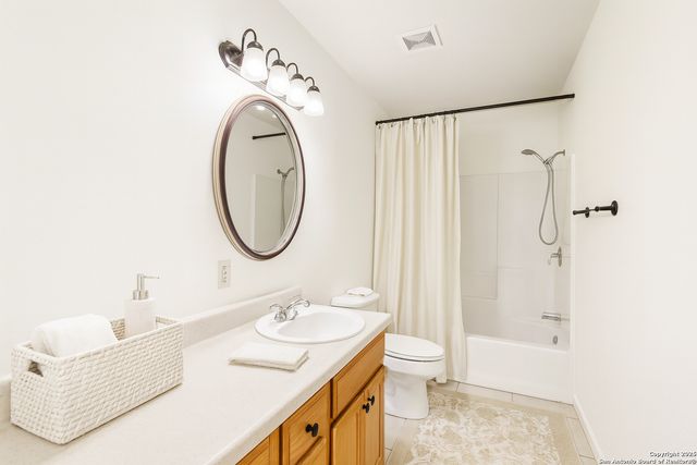 2630 Rocky Ridge Loop, Canyon Lake, TX 78133