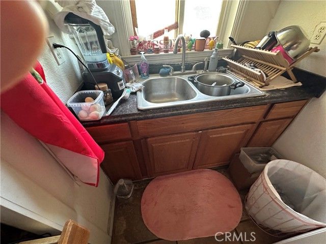 1105 Orange Avenue, Chowchilla, CA 93610